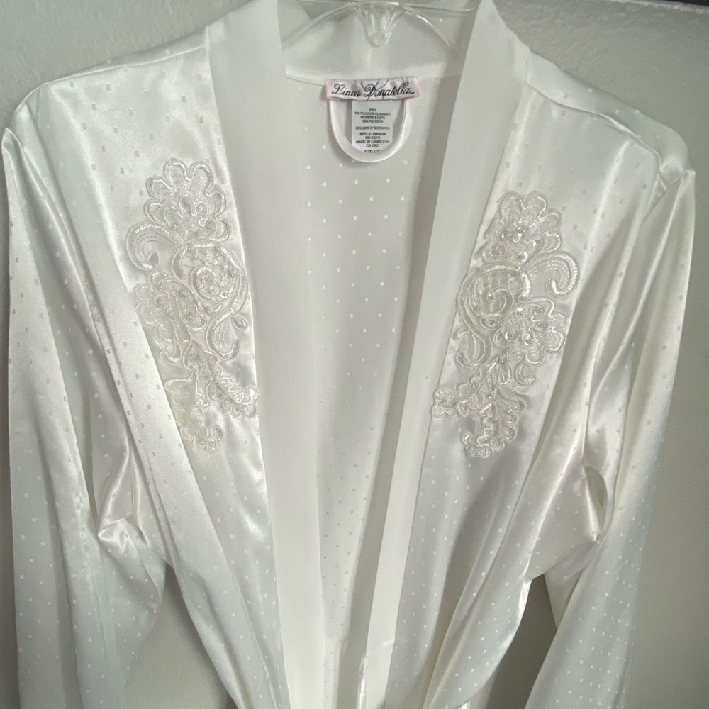 Linea Donatella Embroidered Robe - Picture 3 of 4